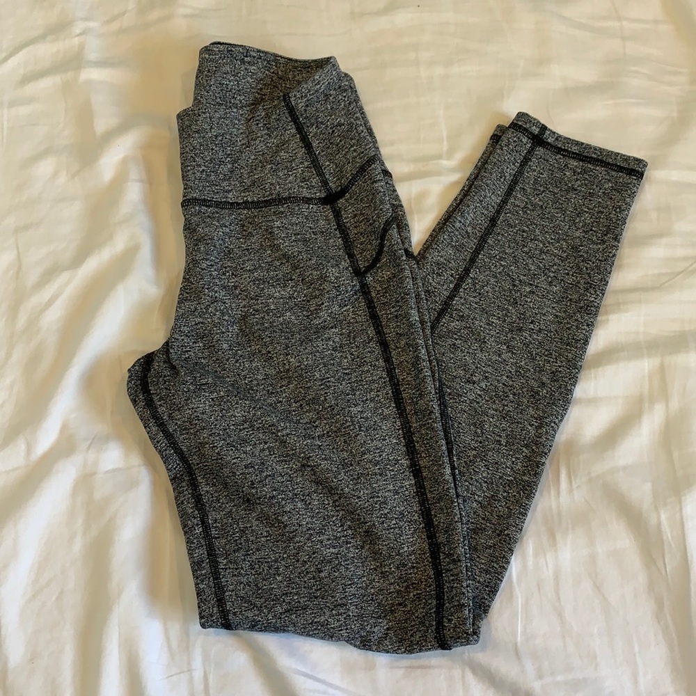 Lululemon yoga pants